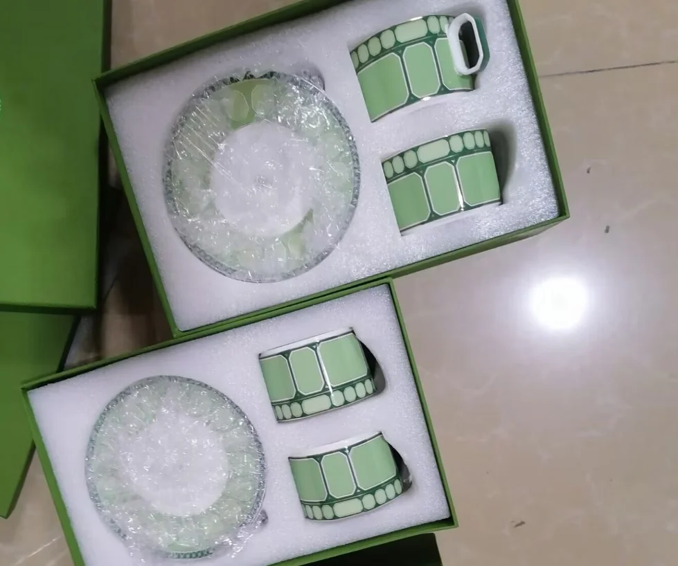 4 buah dalam satu set, terdiri - Pothos ulasan dan harga
